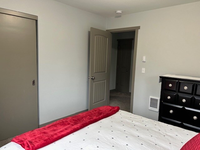 Building Photo - 11605 67th Ave E