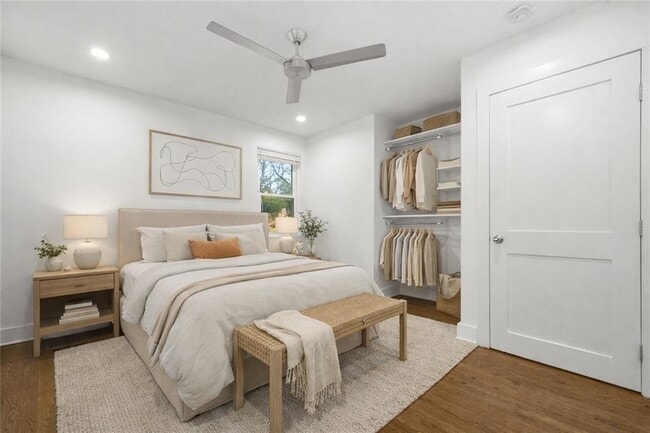 Building Photo - 1949 Handley Ave SW