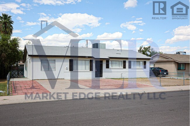 Building Photo - 5Bed/2Bath House at 35th Ave/Cactus! Move-In Ready on 04/02/2026! -- NO HOA!
