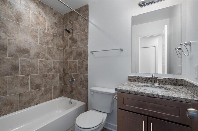 Building Photo - 6211 Manor Rd