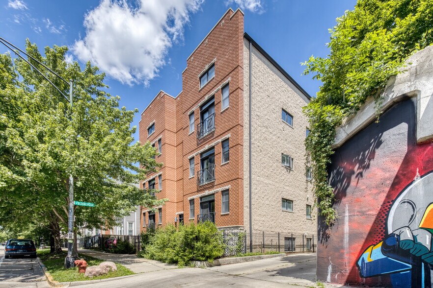 Building Photo - 1801 N Kedzie Ave