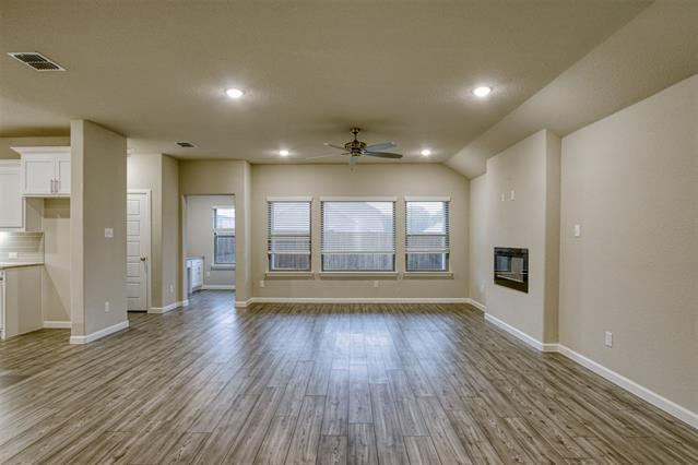 Building Photo - 496 Fox Ridge Dr