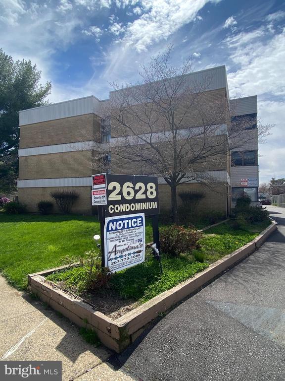 Building Photo - 2628 Welsh Rd