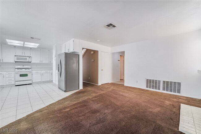 Building Photo - 8501 Shelly Rd