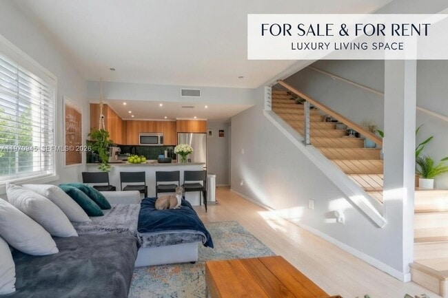 Building Photo - 1061 Michigan Ave