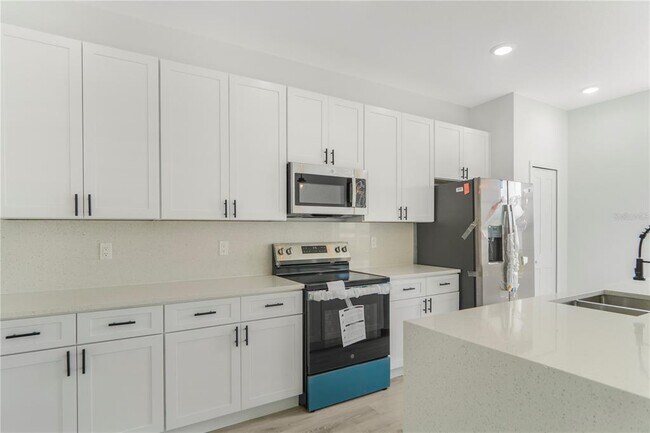 Building Photo - 2653 SW 176 Lp
