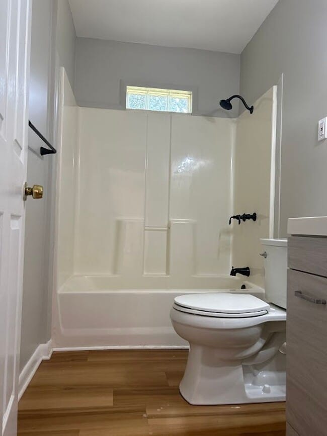 Building Photo - 3 Bed 2 Bath in Hapeville!