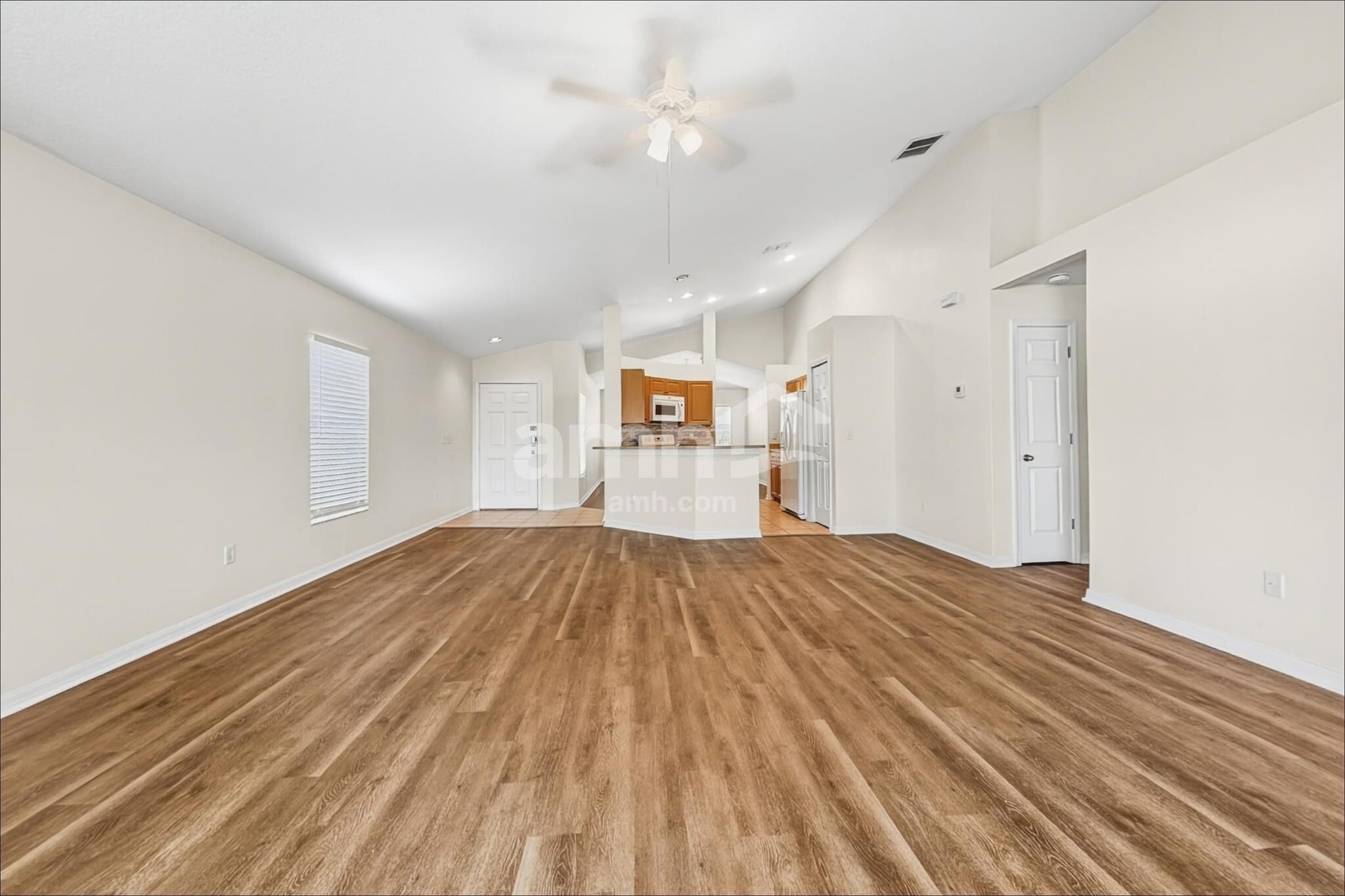 Building Photo - 3348 Clover Blossom Cir