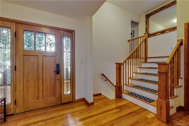 Building Photo - 5 Laurel Hill Rd