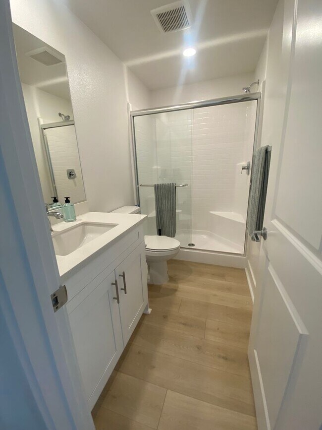 Building Photo - Like New 4 Bedroom Winchester Home Zoned for Temecula Schools