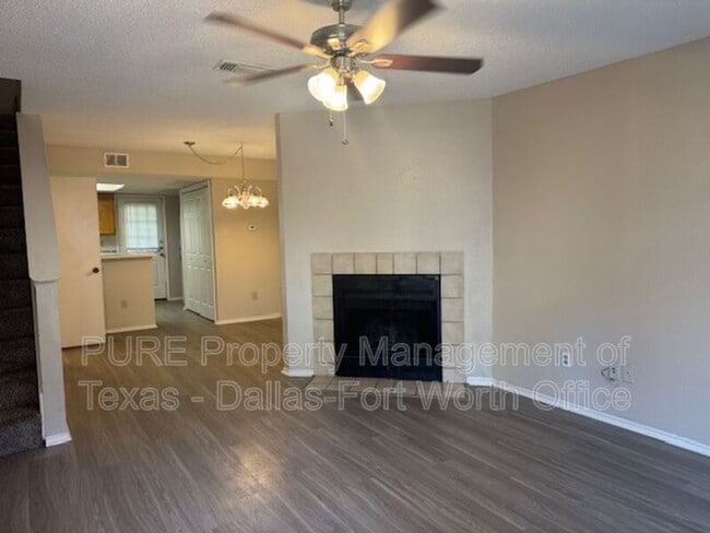 Primary Photo - 4004 W Pioneer Dr