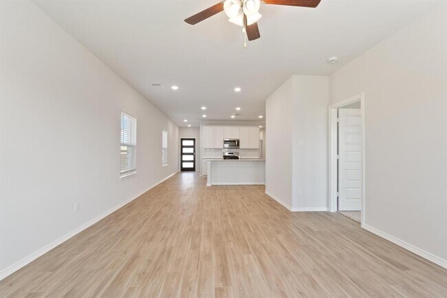 Building Photo - 5827 Fresh View Ct