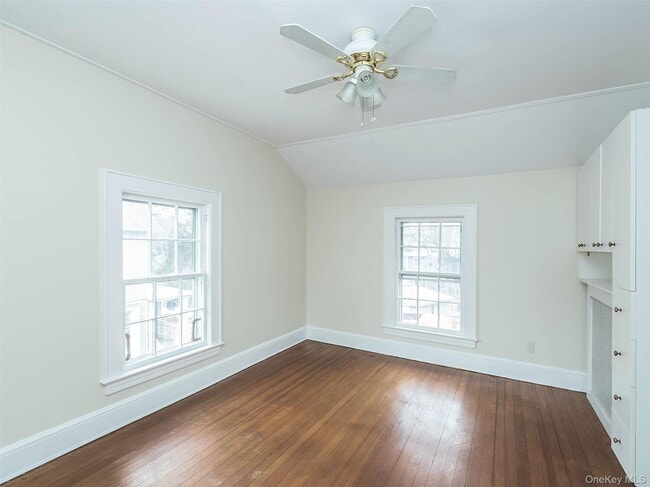 Building Photo - 339 Glen Ave