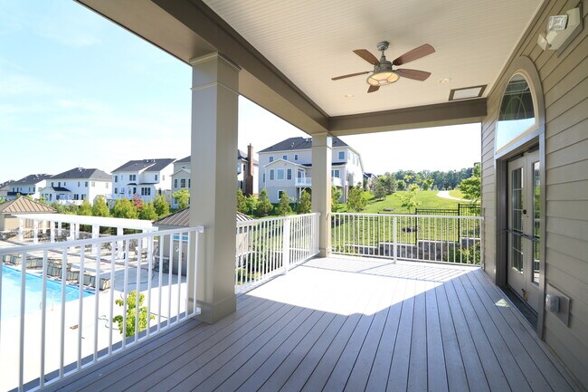 Building Photo - Beautiful Garage Townhouse in Poplar Run - Minutes to Glenmont METRO & I-200!