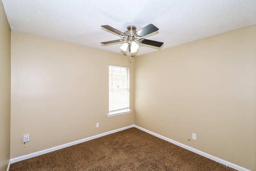 Building Photo - 2768 Maggie Woods Ln