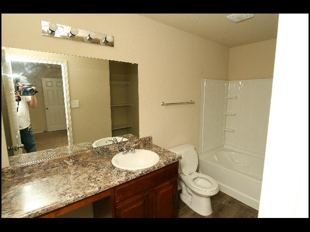 Building Photo - 1925 Williford St