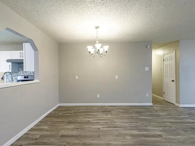 Building Photo - 4634 Fordham St