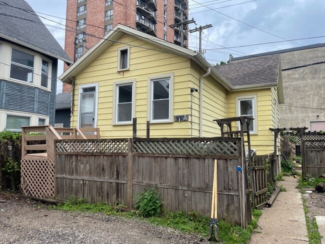 Building Photo - Charming Lower East Side Cottage Steps from Brady Street