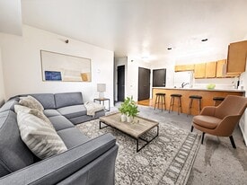 Building Photo - Highlands Ridge Apartments