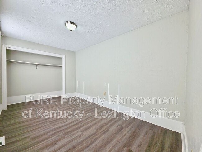 Building Photo - 417 North St