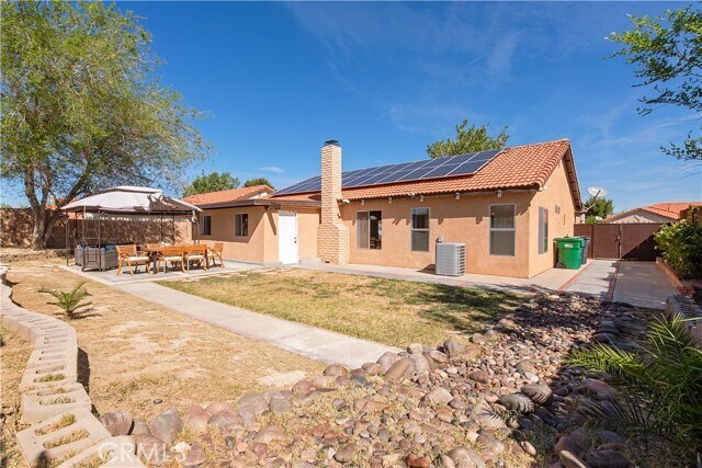 Building Photo - 4034 E Ave R 6