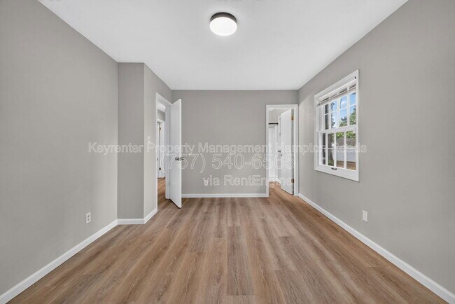 Building Photo - 4503 Leeward Dr