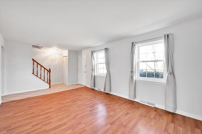 Building Photo - Well Maintained 3 Bedroom Townhome in East Lampeter Township