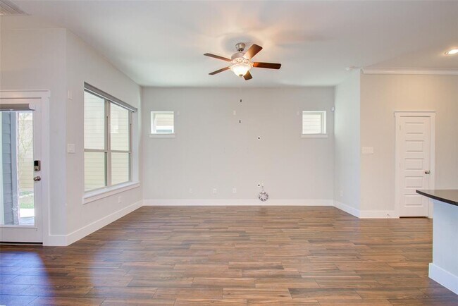 Building Photo - 18118 Moonlit River Dr