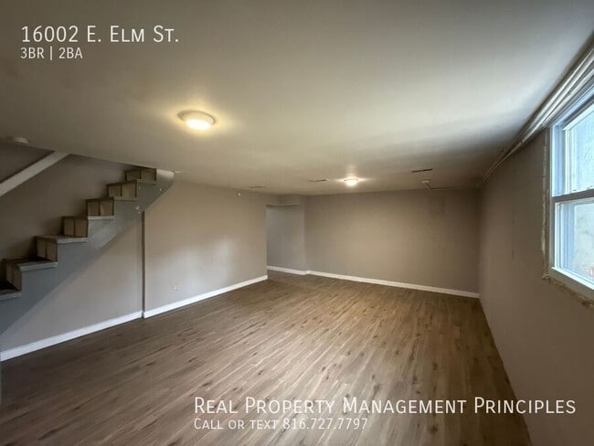 Building Photo - 16002 E Elm St