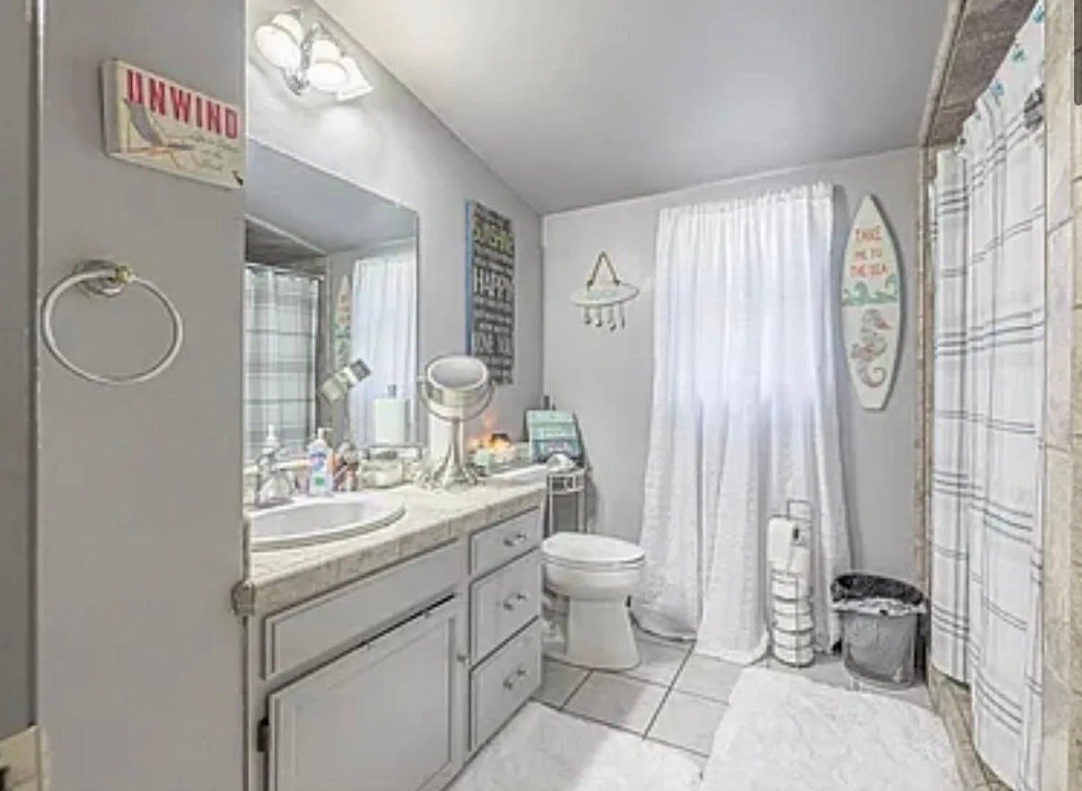 Building Photo - 33656 Tradepost Rd