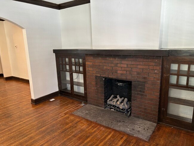 Building Photo - 5107 N College Ave