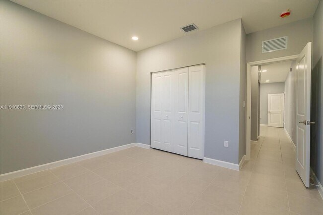 Building Photo - 16225 SW 147th Ct