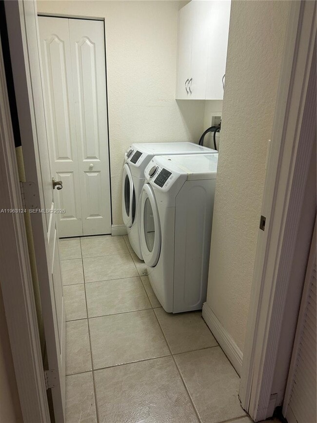 Building Photo - 10700 NW 66th St