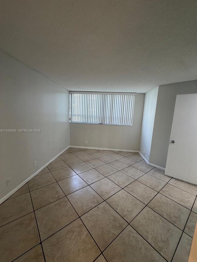 Building Photo - 1820 N Congress Ave