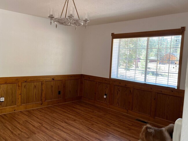 Building Photo - Beautiful 2 Bedroom 2 Bathroom in Big Bear City with Large Backyard