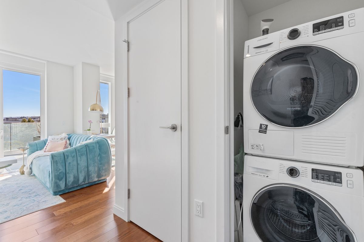 Building Photo - 555 Fulton St