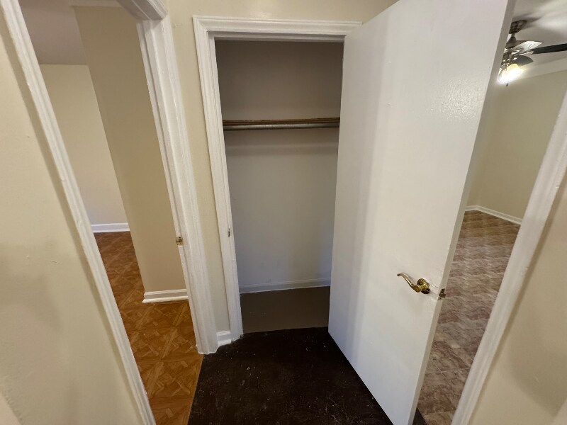 Building Photo - 706 Cherry Mountain St