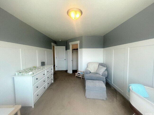 Building Photo - 616 W 4050 N