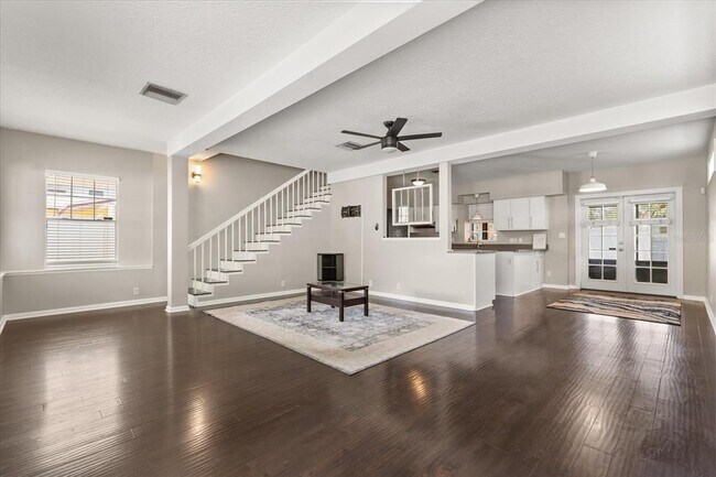 Building Photo - 742 N Westmoreland Dr