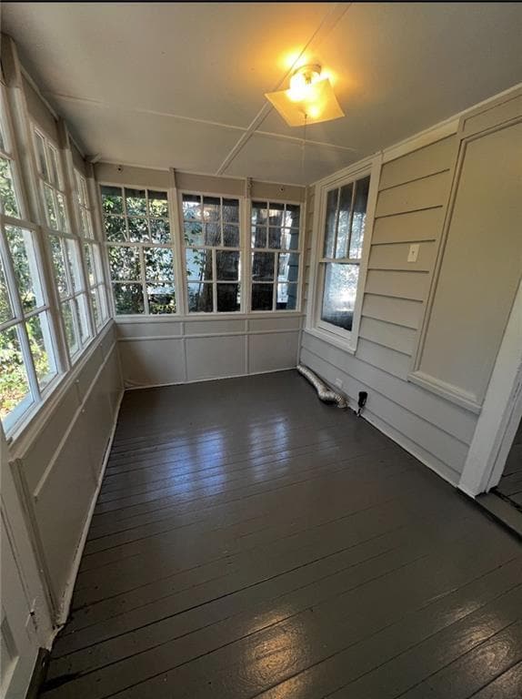 Building Photo - 113 N Carlen St