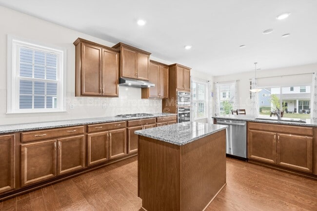 Building Photo - 14917 Baldridge Dr
