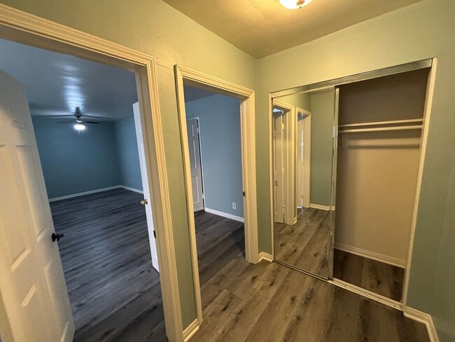 Building Photo - Charming Studio Apartment in Prime Long Be...