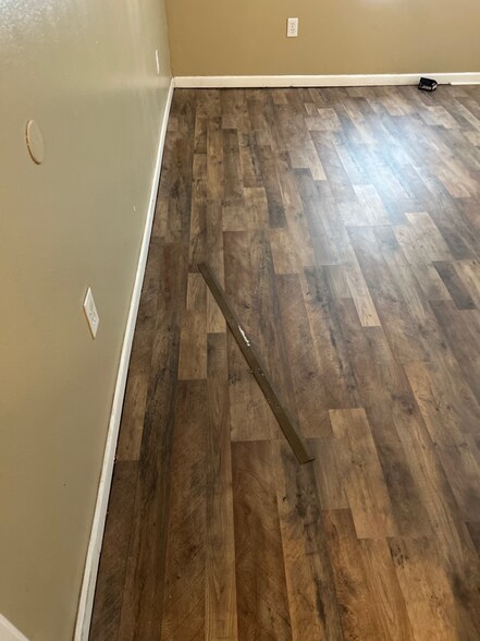 Building Photo - 6001 Cameron Blvd