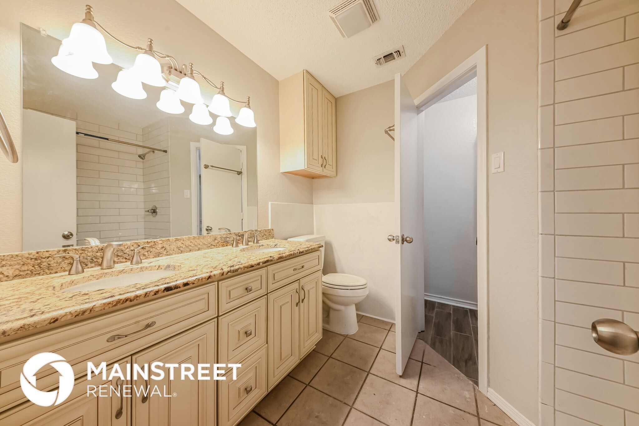 Building Photo - 2310 Markland St