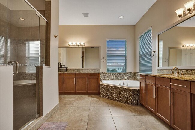 Building Photo - 8959 Cypress Grove Ln