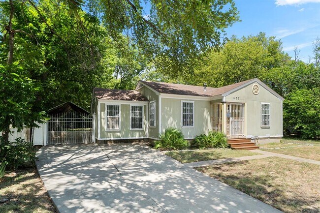 Building Photo - 507 Duncan Ave
