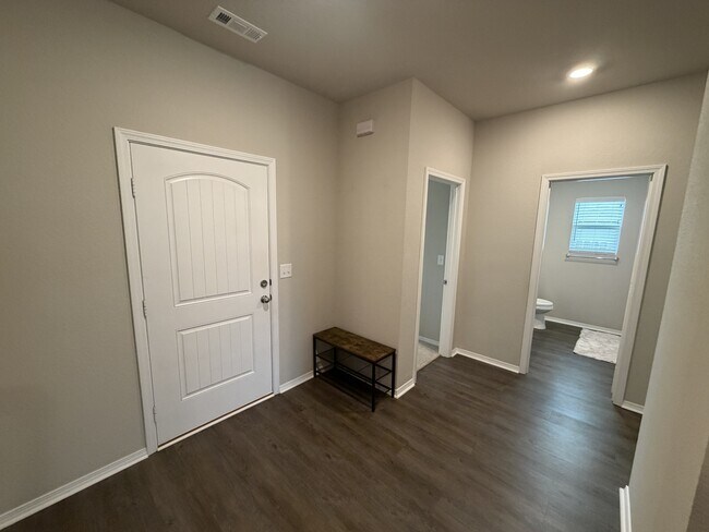 Building Photo - 35 Kinley Brk Ln