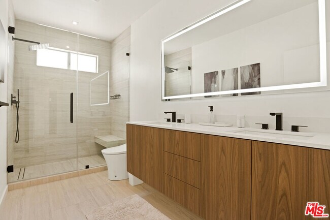 Building Photo - 10630 Wilkins Ave