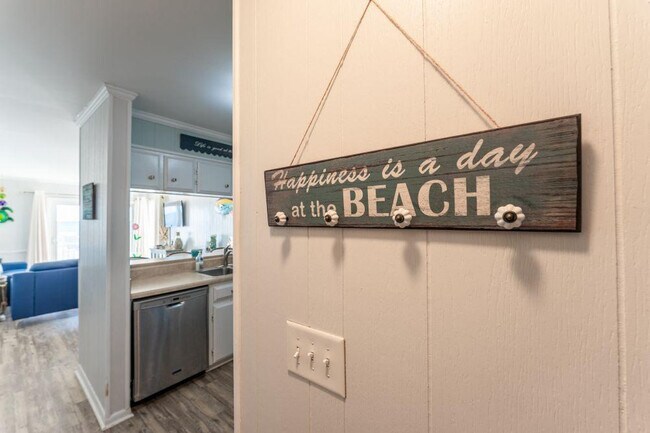 Building Photo - 3901 S Ocean Blvd