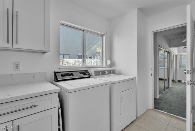 Building Photo - 8744 Captains Pl